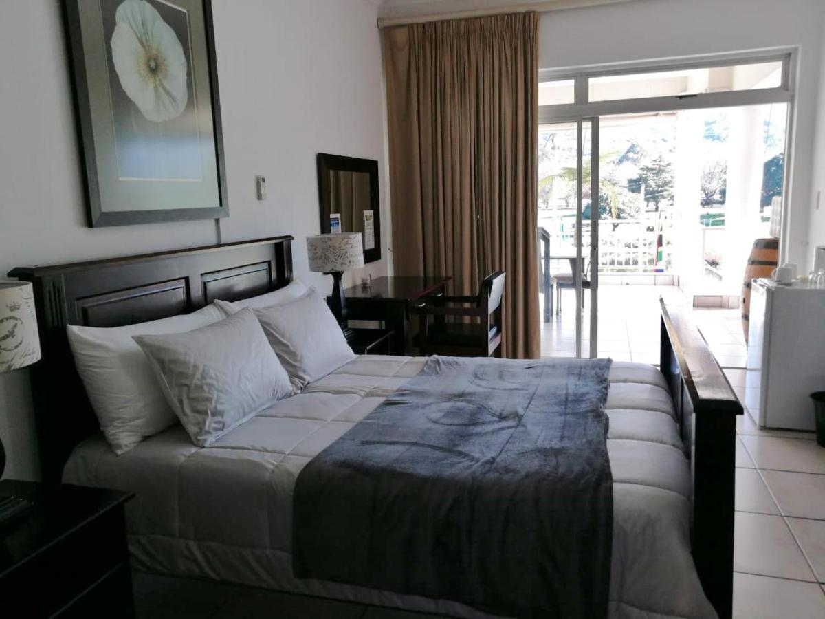 Sunset Boulevard Riverlodge Парл Екстер'єр фото