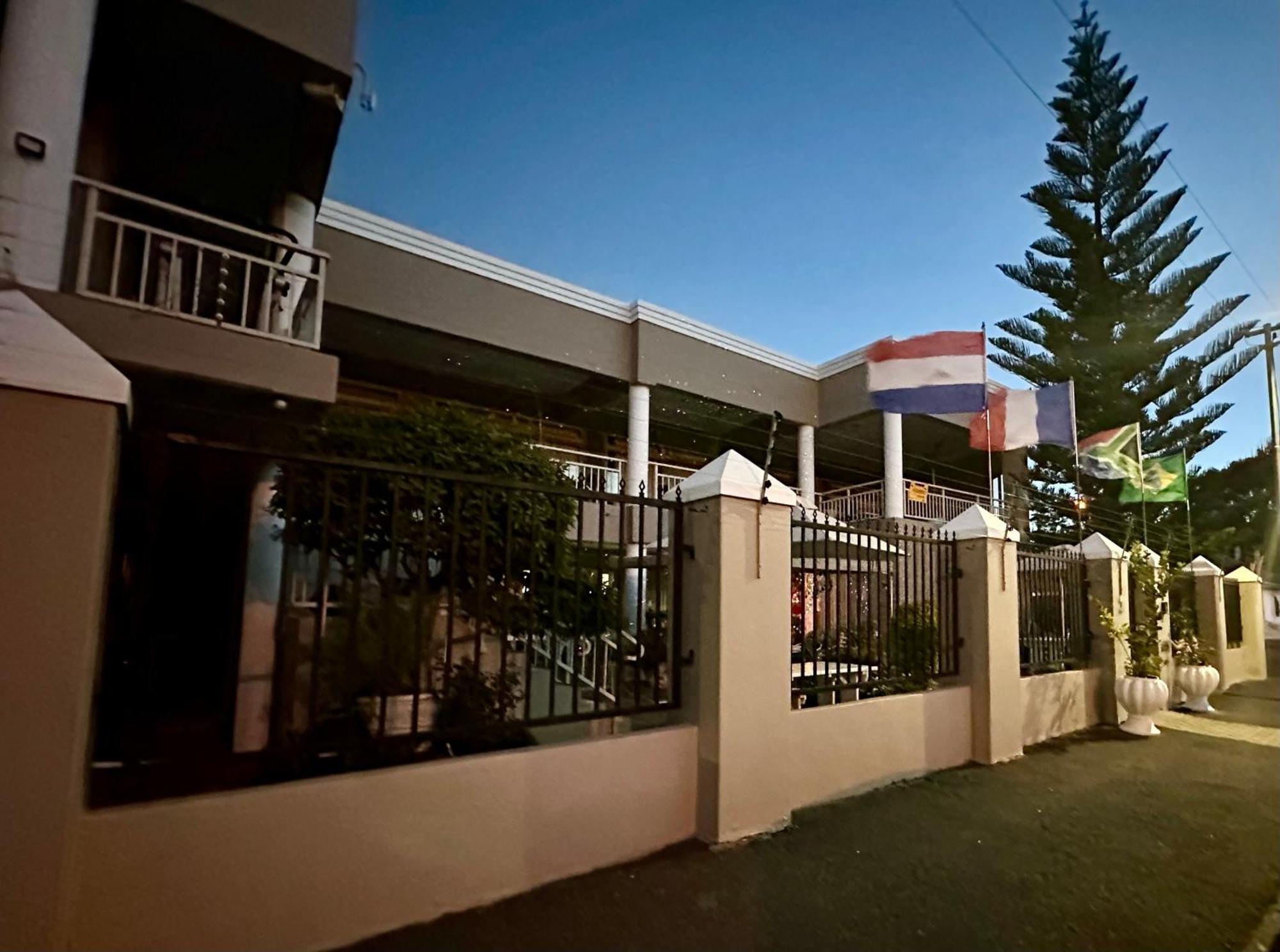 Sunset Boulevard Riverlodge Парл Екстер'єр фото